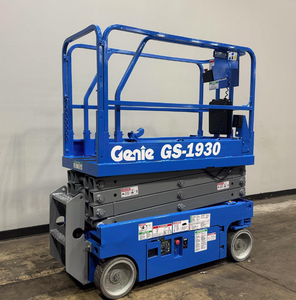 Plataforma Elevadora de Tijera Eléctrica Genie GS-1930 con Entrega Gratuita, Plataforma de Trabajo Aérea Compacta Autopropulsada - Product Image 3