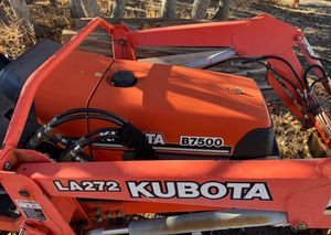 Para Tractor Compacto BX23S, 65HP, Diésel, 4x4, Transmisión Automática, con Cargador Frontal, Retroexcavadora, Cortadora de Césped, Recipiente a Presión y Rodamientos - Product Image 2