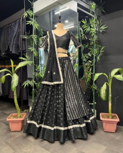 Georgette lourde dentelle brodée avec chemisier coton Lehenga Choli vente en ligne Style formel séquence prête - Product Image 1