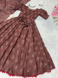 ชุด Kurti และเข้าชุด Dupatta สำหรับผู้ใหญ่ชุดปักครอสติชแบบพิเศษความยาวพิเศษแบบไม่ซ้ำใครสำหรับปาร์ตี้ยามเย็น - Product Image 6