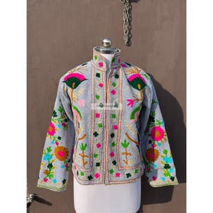 เสื้อแจ็คเก็ตฤดูหนาวแบบยูนิเซ็กซ์ ลายปักดอกไม้ เสื้อโค้ทผ้าฝ้าย 100% เสื้อแจ็คเก็ตผ้าขนสัตว์สไตล์โบฮีเมียน แจ็คเก็ตซูซานี ทำมือ เสื้อคลุมยาว ของขวัญสำหรับผู้หญิง - Product Image 5