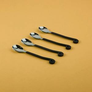 Swirl Design Only Spoon Set de 4 ensembles de couverts forgés à la main en noir et argent Acheter en gros des couverts Restaurant Hotelware Mariage - Product Image 4