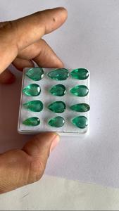 อัญมณีมรกตธรรมชาติในลูกแพร์สีเขียวตัดหลวมที่มีใบรับรอง IGI - Product Image 6