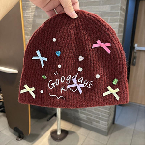 Wholesale 2025 New Fashion Custom <b>Jewelry</b> <b>Acrylic</b> Crystal Embellishments Ribbed Knit Crystal Beanie Hat For Women And Girls - Product Image 4