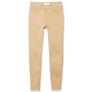 Jean décontracté pour femme, coupe droite, forme classique, toucher premium, respirant, 100% coton, écologique, coupe régulière - Product Image 1