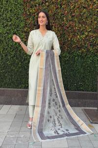 Grand Elegant Straight Kurti Pant Dupatta Set Colección étnica india opulenta para B2B Venta al por mayor y regalos corporativos - Product Image 2