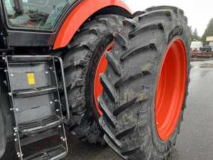 Composants essentiels pour tracteur 4x4 M8-201 200 CV 2020 avec moteur Cummins, pompe et roulement pour usage agricole - Product Image 5