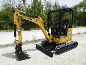 Prix de gros pour mini-excavatrice sur chenilles Cat 302, équipement de terrassement robuste, moteur, pompe à engrenages, garantie 1 an - Product Image 3