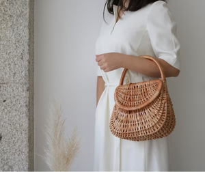 Article à la mode sac à main tissé à la main avec poignée, sac à main en paille avec poignée, sac de panier gondole de grossiste vietnamien - Product Image 2
