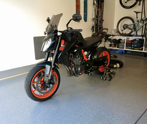 COMO NUEVO - LISTO PARA CONDUCIR - K T M 890 DUKE R 2022 - Product Image 1