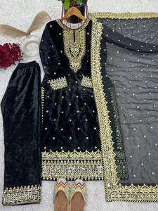 ชุดปาร์ตี้ผ้ากำมะหยี่วิสคอสดูจาก kurta-dupatta - Product Image 2