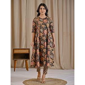 Ensemble Kurta et pantalon en coton imprimé noir Jaal, Salwar Kameez traditionnel ethnique pour filles, tenue de fête pour occasions spéciales, en tissu filet - Product Image 3