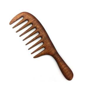 NATURAL MEJOR viaje portátil estilo chino hecho a mano sándalo pintado tallado peine de madera - Product Image 4