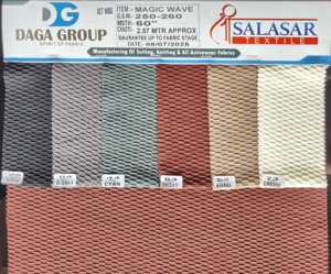 ผ้าโพลีเอสเตอร์ระบายอากาศได้ดีและมีน้ำหนักเบาสำหรับเสื้อยืดออกแบบมาเพื่อความสบายและประสิทธิภาพ - Product Image 2