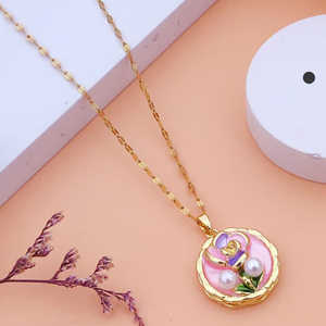 Elegante colgante de cadena chapado en oro, regalo de joyería personalizado para ella, joyería minimalista para uso diario, joyería clásica para mujer - Product Image 1