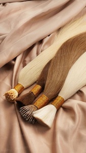 Raw Bulk Hair 100% Raw Virgin Sin procesar Venta al por mayor Raw Indian Bulk Extensiones de cabello suave y suave de calidad superior - Product Image 5