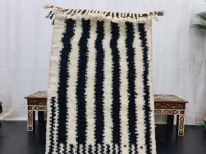 Tapis de salon à rayures tribales, tapis berbère marocain blanc et noir, tapis en laine fait main Beni Ourain, prix de gros - Product Image 5