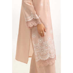 Traje de Verano de 3 Piezas para Mujer, Color Durazno, con Bordado Schiffli - Product Image 3