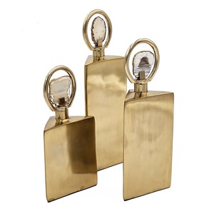 Juego de 3 Tapones Decorativos Cuadrados Clásicos de Aluminio Dorado Hechos a Mano, Esculturas Geométricas en Forma de Cuña, Anillos para Botellas, Aptos para Lavavajillas - Product Image 1