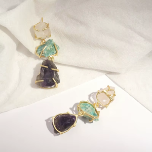 Pendientes de Armonía con Piedras Preciosas Geométricas de Moda en Acabado Metálico, Perfectos para Looks Casuales Modernos y de Oficina para Mujer - Product Image 2