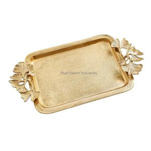Bandeja de servicio rectangular de Metal popular con asas de hoja de Ginkgo, bandejas de mesa para servir alimentos chapadas en oro para el hogar y la boda - Product Image 1