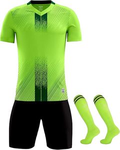 Uniforme de football de haute qualité avec nom et numéro personnalisés avec logo personnalisé et maillot respirant pour hommes et femmes sportifs - Product Image 1