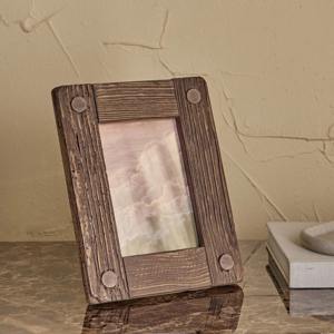 Luxury Handcrafted Vintage Photo <b>Frame</b> With Polished Finish Bringing Warmth Beauty And Nostalgic Style - Product Image 2
