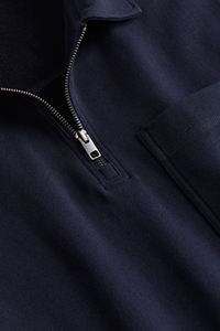 Sweat-shirt à col zippé de coupe régulière T-shirts à manches longues et épaules tombantes en coton et polyester de couleur noire pour homme - Product Image 3