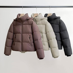 Chaqueta Corta Acolchada para Mujer, Abrigo Cálido de Invierno con Capucha Desmontable, Bolsillos con Cremallera, Prenda Exterior Acolchada Corta para Damas - Product Image 4