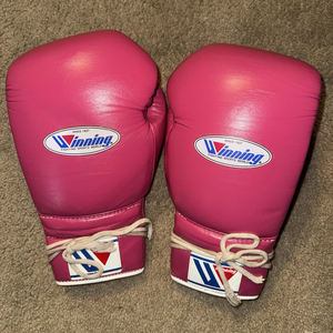 Wholesale Rate New Arrival Professional Leather <b>Boxing</b> <b>Gloves</b> Training Competition Use Lace-up OEM Design Shock-Absorbing - Product Image 1