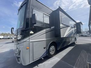 Holi-dai-lé-bé-r Nautica 3-5-M-S d'occasion 2021 à vendre - Product Image 4