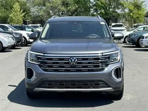 Volkswagen Atlas 2024 impecablemente limpio - Product Image 4