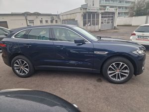 Alta calidad 2017 <span class=keywords><strong>Jaguar</strong></span>-F-Pace Automático <span class=keywords><strong>Diesel</strong></span> 4 cilindros Euro6d 5 Seat 241hp COCHES USADOS Listo para exportar a todo el mundo - Product Image 3