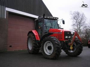 Massey Ferguson 6270 Tractor 4WD Tractores para agricultura usado - Product Image 4