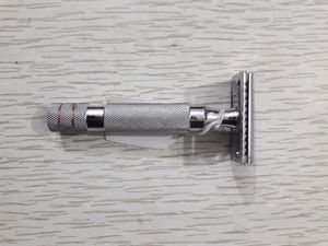 Rasoir de sécurité robuste en acier inoxydable Long rasoir de sécurité à double tranchant pour le rasage de haute qualité pour homme femme - Product Image 6