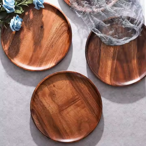 Platos de madera maciza de primera calidad, plato de madera elegante para servir, colección única de platos de madera de Crescent Crafts - Product Image 3