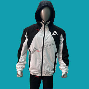 Veste de sport légère personnalisée de la nouvelle saison, veste de survêtement décontractée pour hommes avec logo personnalisé, fermeture éclair coupe ajustée en nylon stretch rayé, vente en gros - Product Image 5