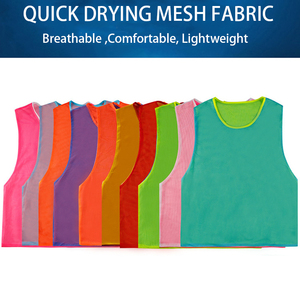 New Customizable Double Sided Sport <b>Bibs</b> 100% Polyester Mesh Breathable Lightweight Team Soccer Jerseys <b>Training</b> Vest Summer - Product Image 3