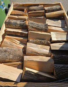 Bois de chauffage en chêne séché au four de qualité supérieure, 18 à 26 bûches, 25 cm de large, 53 cm de haut, 38 cm de profondeur, sacs, durée de conservation de 24 mois - Product Image 5