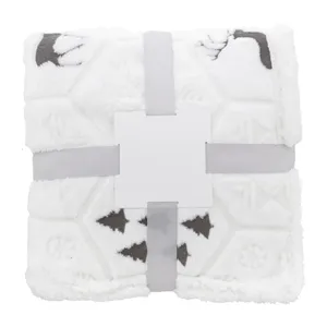 Arsunda Eco-Friendly RPET Christmas Blanket for Warming up and Decorating Your Home with Sustainable Gadgets - Product Image 1