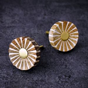 Boutons en marbre les plus vendus avec boutons en bois de résine osseuse Taille de forme de couleur personnalisée Fabriqué en Inde Article - Product Image 2