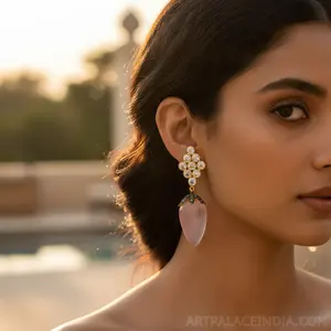 Pendientes de Cristal de Cuarzo Rosa con Detalles en Chapado en Oro para Mujer, Joyería de Regalo - Product Image 3