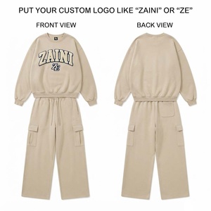 Ensemble de survêtement pour femme en molleton de coton 320 GSM, coupe décontractée, style cargo, avec logo brodé personnalisé, beige crème, streetwear, ensemble coordonné - Product Image 1