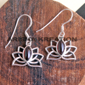 ต่างหูดอกบัวสวย925เงินสเตอร์ลิงทำด้วยมือเครื่องประดับโกเมนพลอยลาบราดอไรต์ของขวัญวันเกิด - Product Image 5