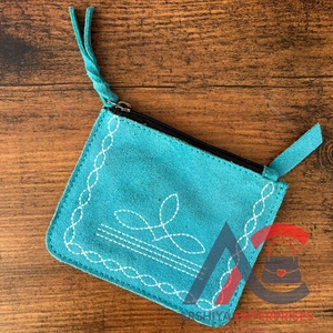 Pochette à monnaie en cuir suédé véritable turquoise Western Boot Stitch Mini portefeuille en cuir de vachette pour femmes - Product Image 1