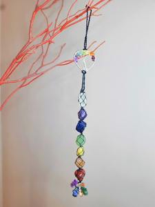 Carillon à vent artisanal haut de gamme en pierres de guérison 7 chakras, avec pendentif arbre de vie, pierres de paume polies et pompon, 15-20cm, pour la maison - Product Image 2