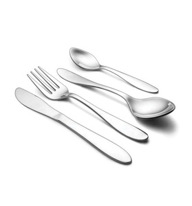 Juego de Cubiertos de acero inoxidable con acabado plateado pulido que transforma cualquier mesa en una declaración de clase. - Product Image 1