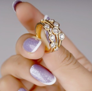 Anillo de Compromiso de Moissanita con Engaste de Bisel en Forma de Burbuja, Anillo de Boda de Tres Bandas con Múltiples Piedras en Bruto, Anillo de Plata con 9 Piedras para Mujer - Product Image 2