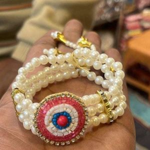 กำไลข้อมือดีไซน์เนอร์งานแฮนด์เมดจากอินเดียน่ารักสำหรับผู้หญิงและเด็กผู้หญิงสำหรับงานแต่งงานฮาลดีเมดี้สวมใส่ - Product Image 4