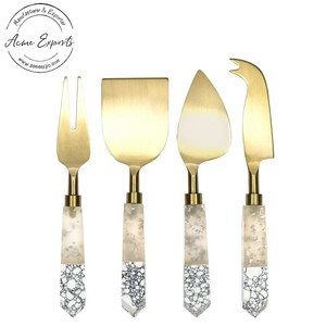Juego de cuchillos de acero inoxidable para queso, Set hecho a mano de la mejor calidad, con mango de resina y mármol, utilizado para mesa superior, 4 piezas - Product Image 1